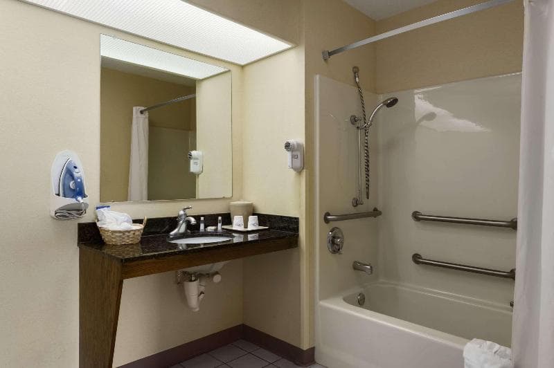 Baymont by Wyndham Dublin 5