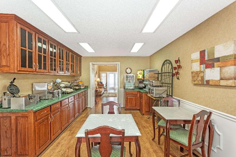Baymont by Wyndham Valdosta at Valdosta Mall 4