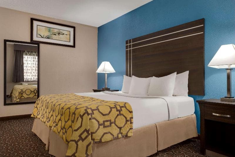 Baymont By Wyndham Muncie Near Ball State University 3