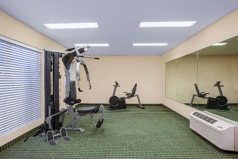 Baymont By Wyndham Lafayette Airport 3