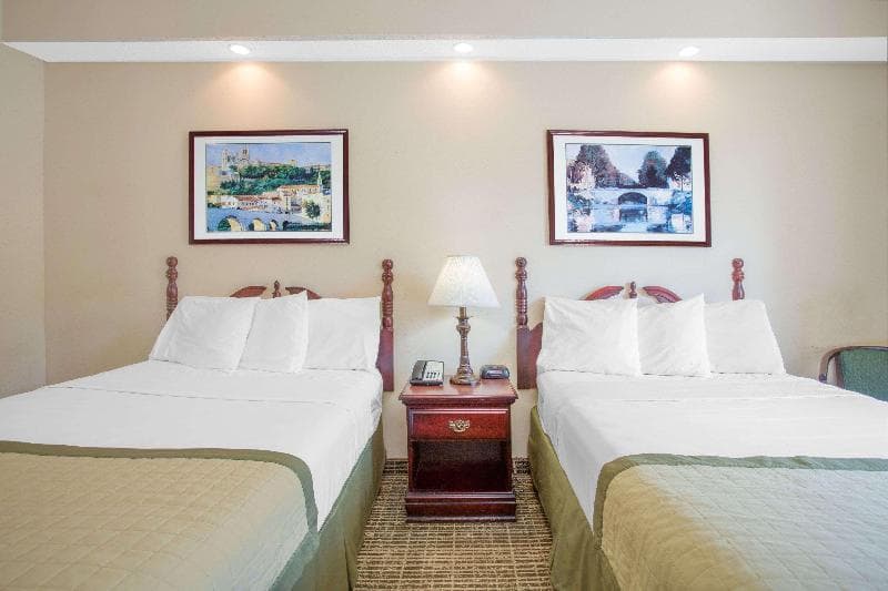 Comfort Inn Martinsville 4