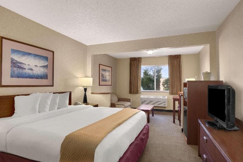 Baymont by Wyndham Golden/Red Rocks 4