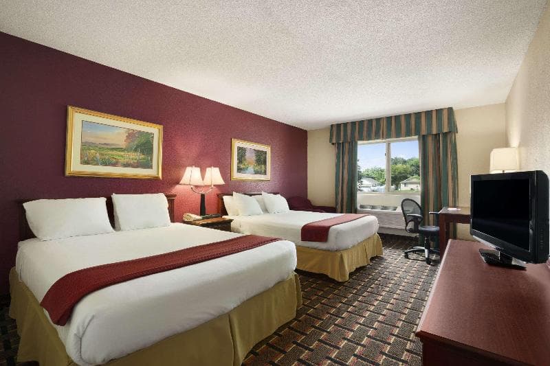 Quality Inn photo 1