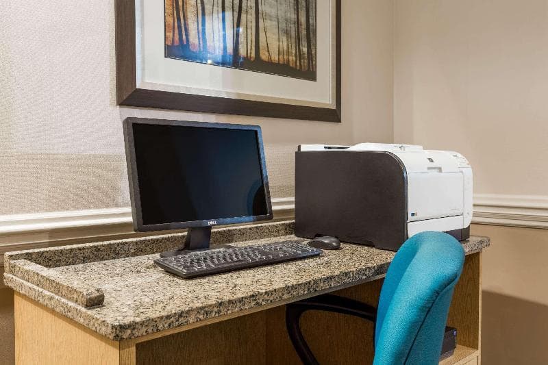 Days Inn By Wyndham Bristol 2