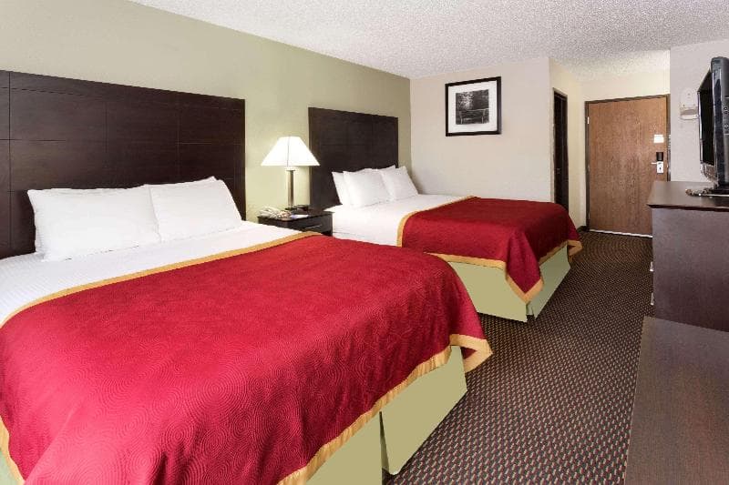 Baymont by Wyndham Beloit 4