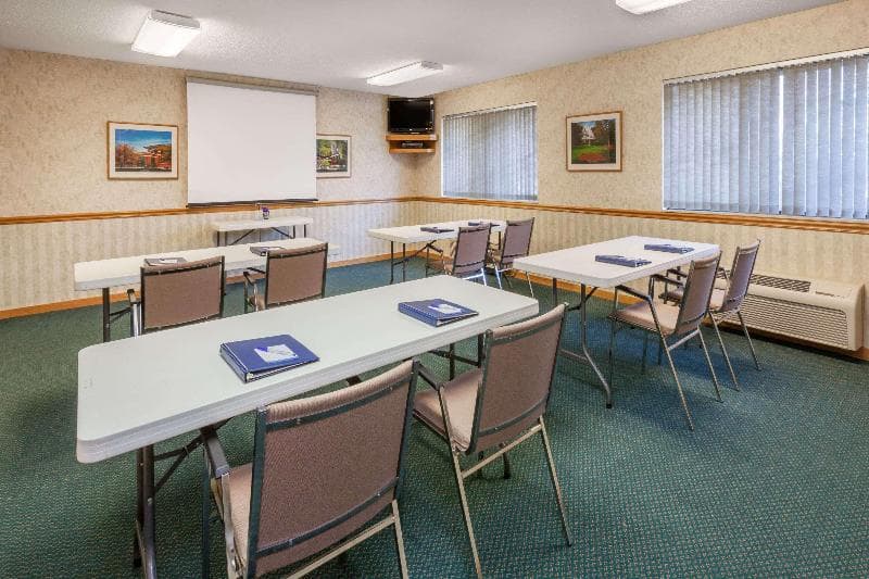 Baymont By Wyndham Midland photo 1