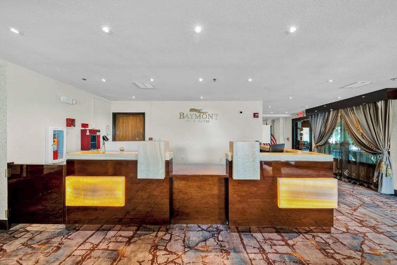 Baymont by Wyndham Anderson photo 1