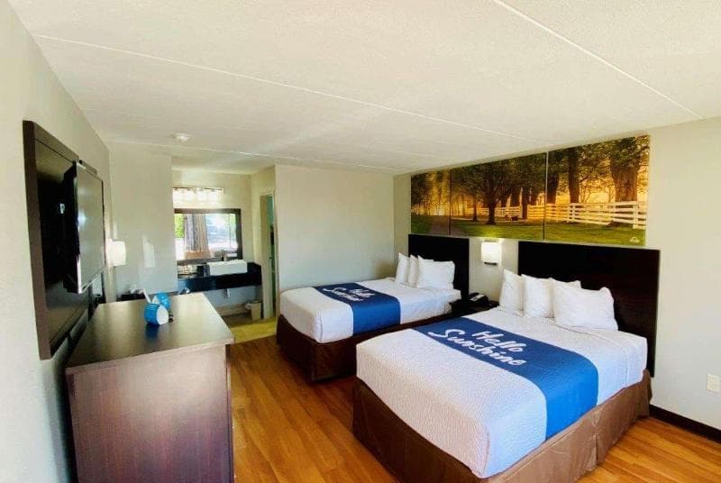 Days Inn by Wyndham Maysville 2