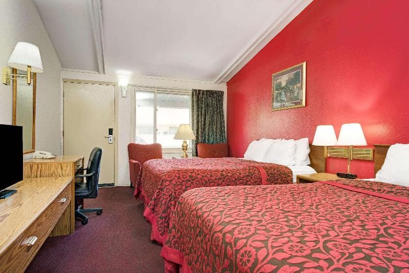 Travelodge by Wyndham Red Wing 2