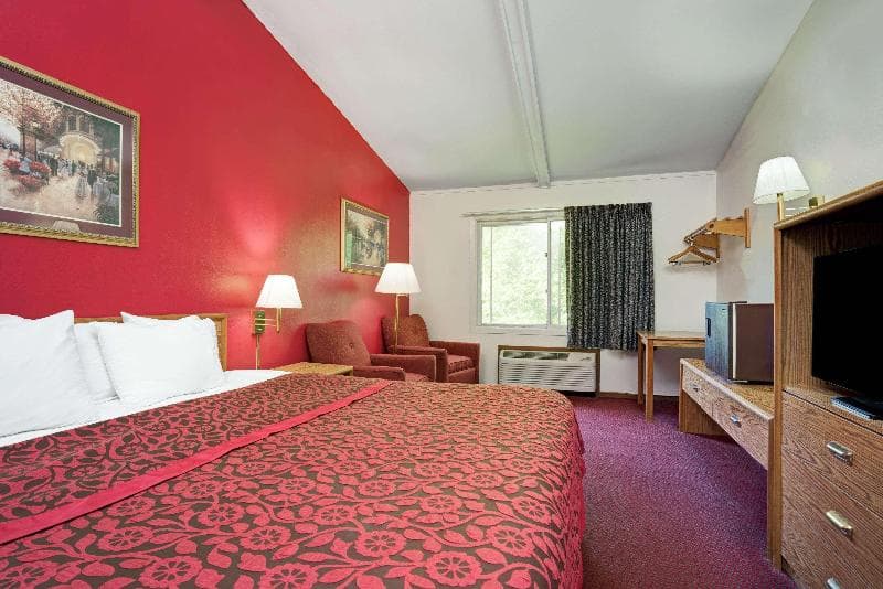 Travelodge by Wyndham Red Wing 3