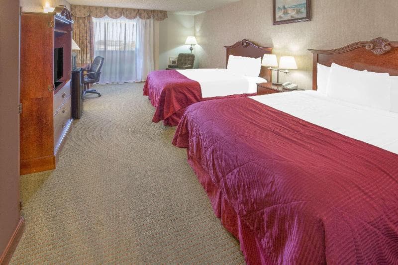 Days Inn By Wyndham Eureka 2