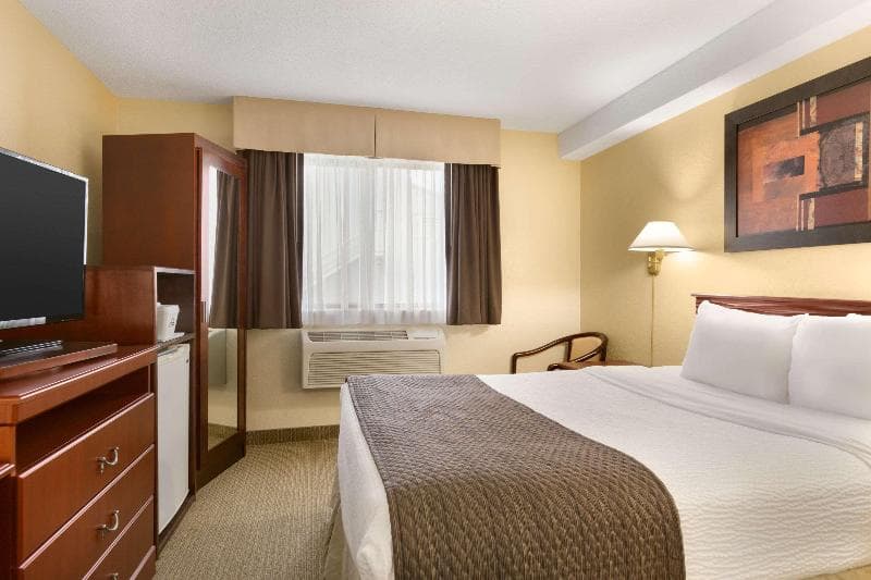 Wallaceburg Inn 4
