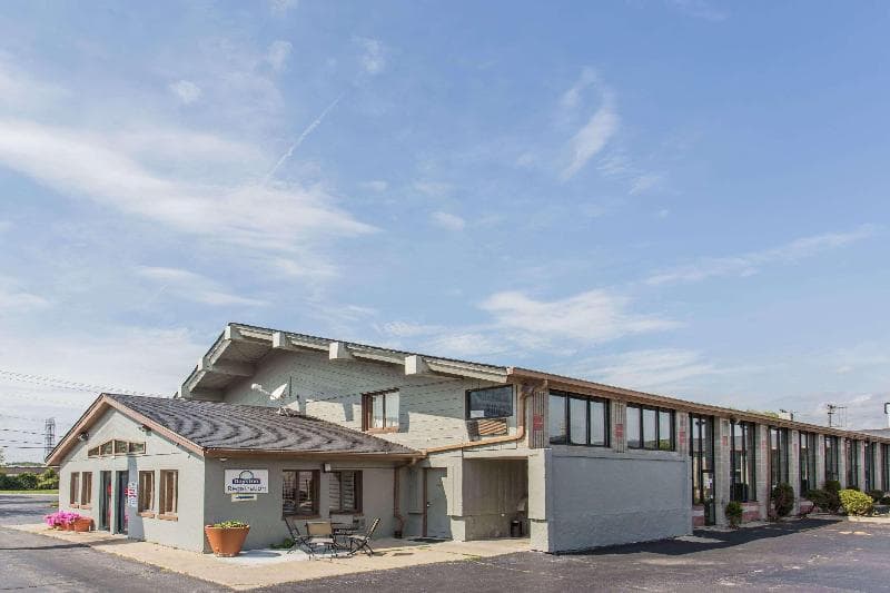 Days Inn By Wyndham West Allis/Milwaukee 3