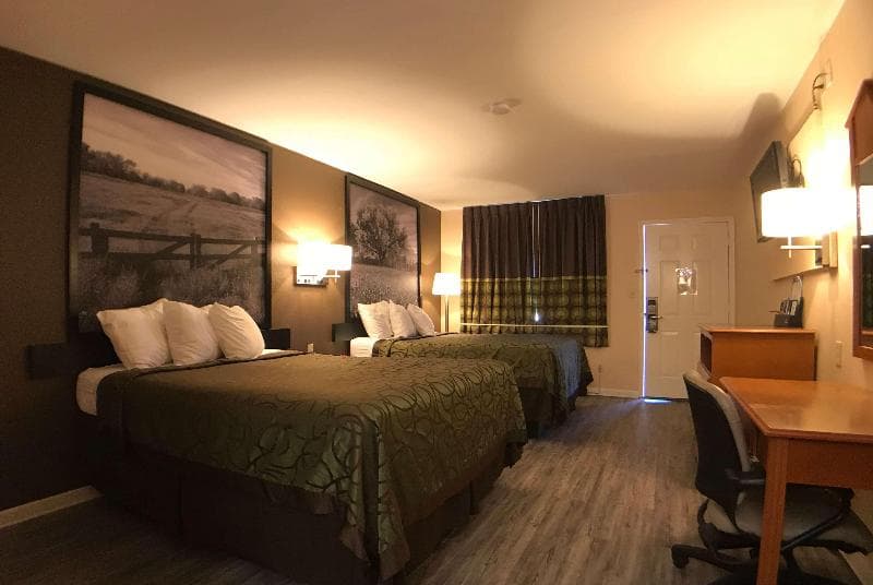 Super 8 By Wyndham Terrell 3