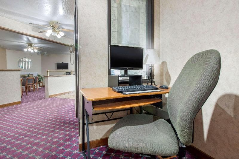 Econo Lodge South Sioux Falls main