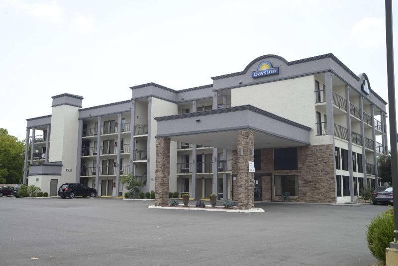 Days Inn By Wyndham Kodak/Sevierville Interstate Smoky Mtns 5
