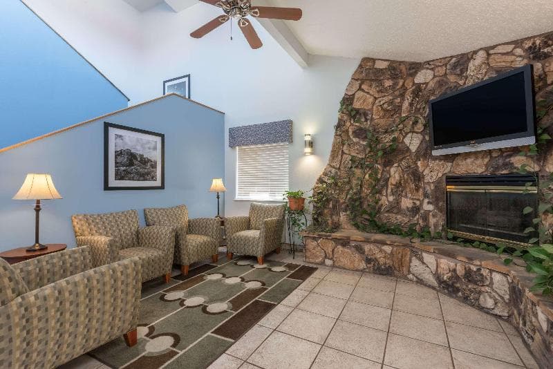 Days Inn by Wyndham Las Vegas 4
