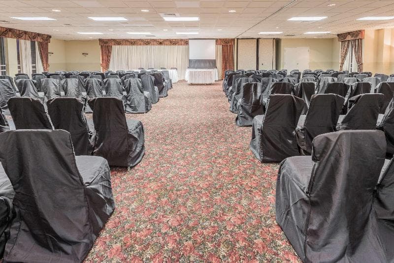 Days Hotel by Wyndham Danville Conference Center main