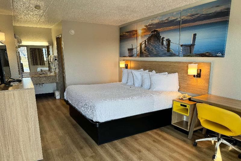 Days Inn by Wyndham Cloverdale Greencastle 2