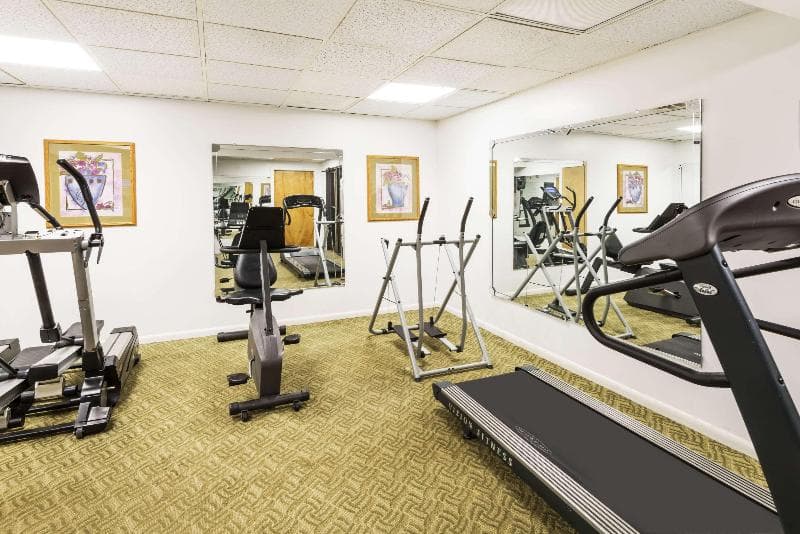 Days Inn by Wyndham Henrietta/Rochester Area 3