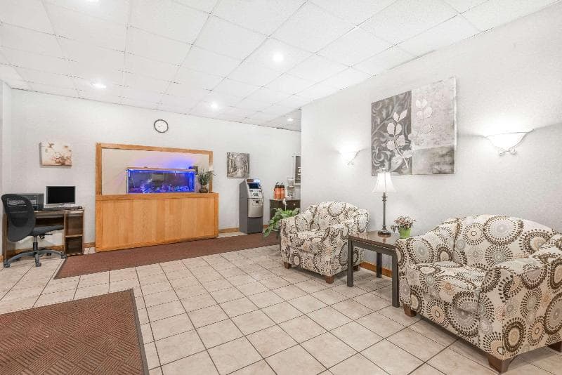 Days Inn By Wyndham St. Clairsville 4