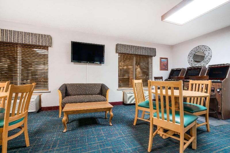 Days Inn By Wyndham Hurley 5