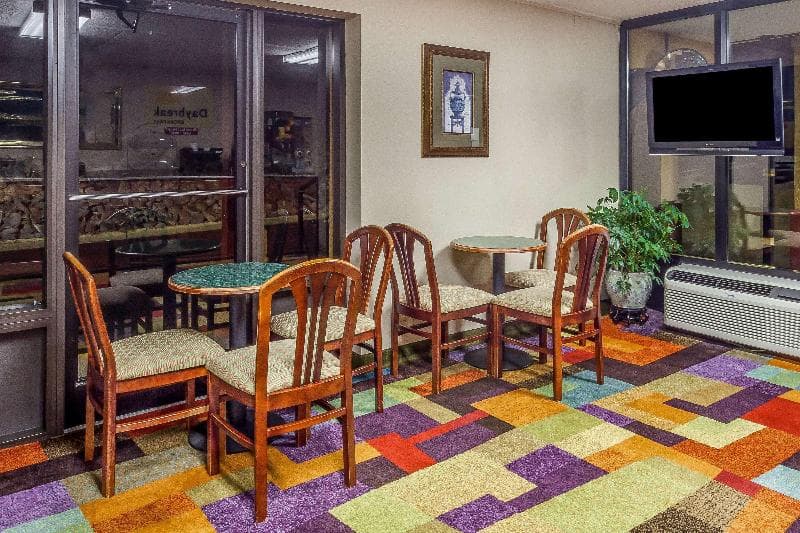 Days Inn By Wyndham Sweetwater 3