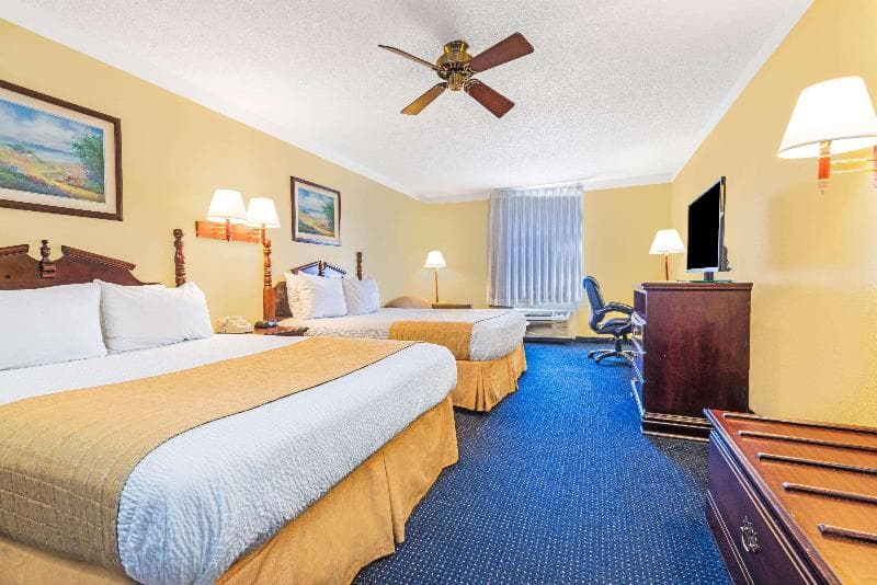 Days Inn by Wyndham Troy 3