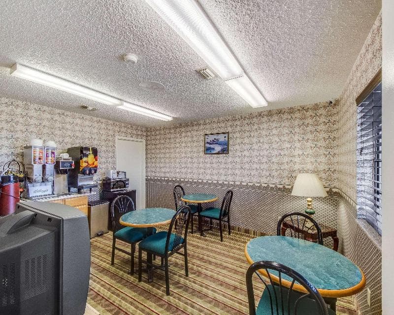 Econo Lodge Falfurrias 2