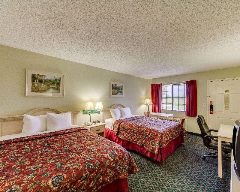 Econo Lodge Falfurrias 3