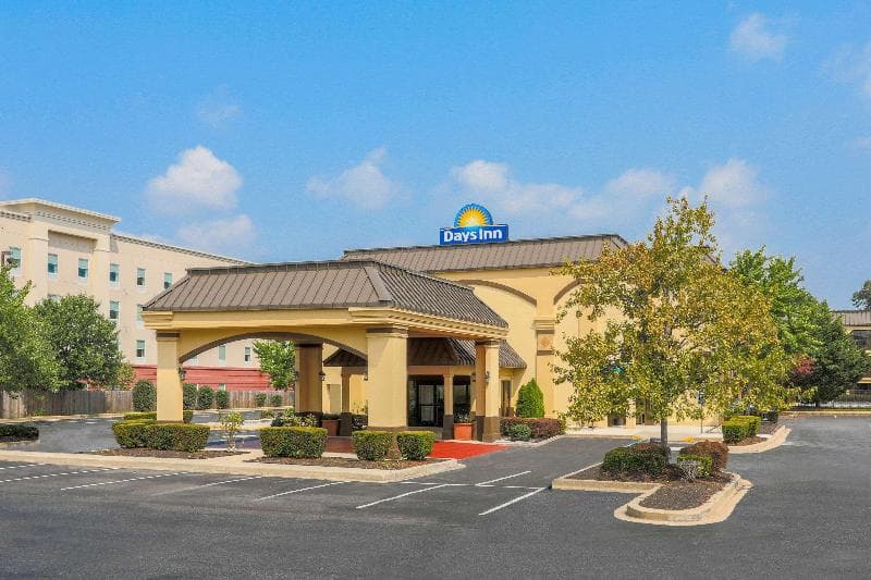 Days Inn by Wyndham Newark Wilmington photo 1