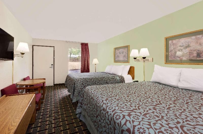 Days Inn By Wyndham Cleveland Tn photo 1