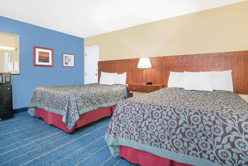 Days Inn By Wyndham Alexandria Mn main