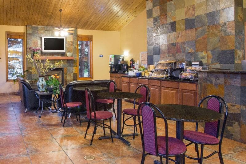 Days Inn by Wyndham Silverthorne 3