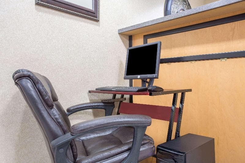 Days Inn By Wyndham Easley/Greenville/Clemson Area 2
