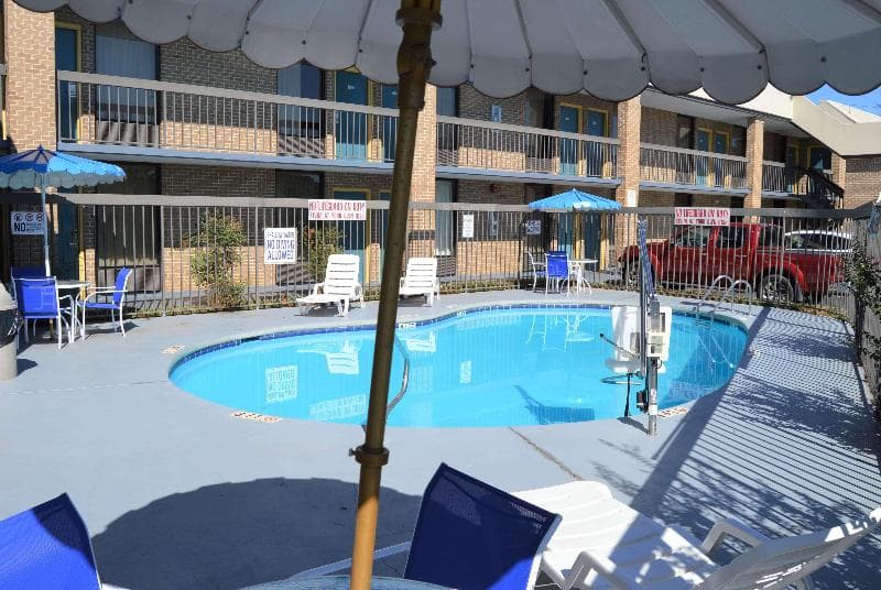 Days Inn By Wyndham Easley/Greenville/Clemson Area 4