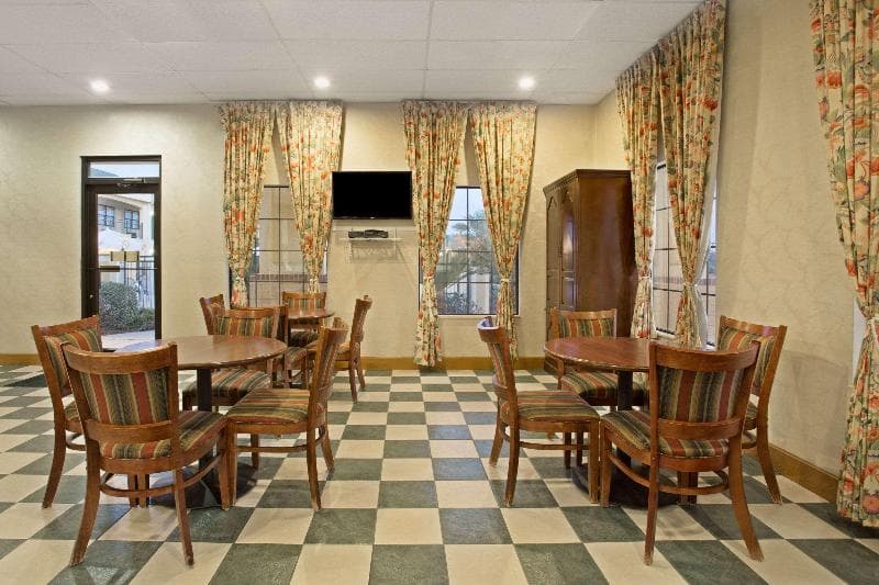 Days Inn By Wyndham Hammond photo 1