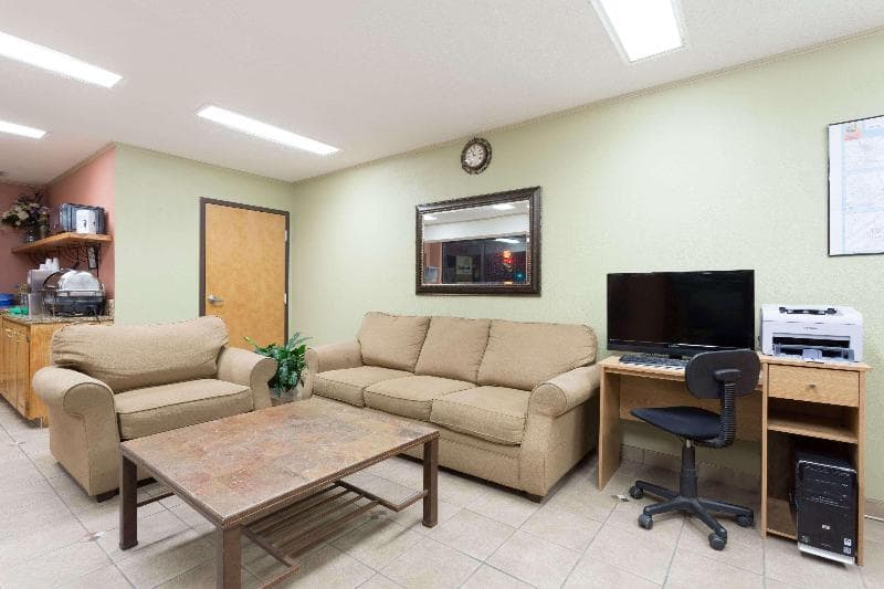 Days Inn by Wyndham Reidsville 4