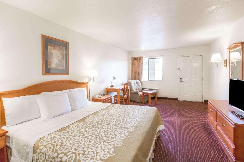 Days Inn By Wyndham Willcox 3