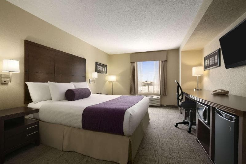 Days Inn By Wyndham Regina 2
