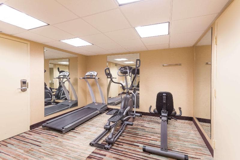 Days Inn by Wyndham Dumfries Quantico 4