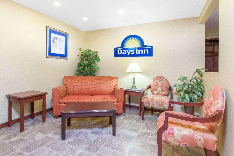 Days Inn By Wyndham Maumee/Toledo 5