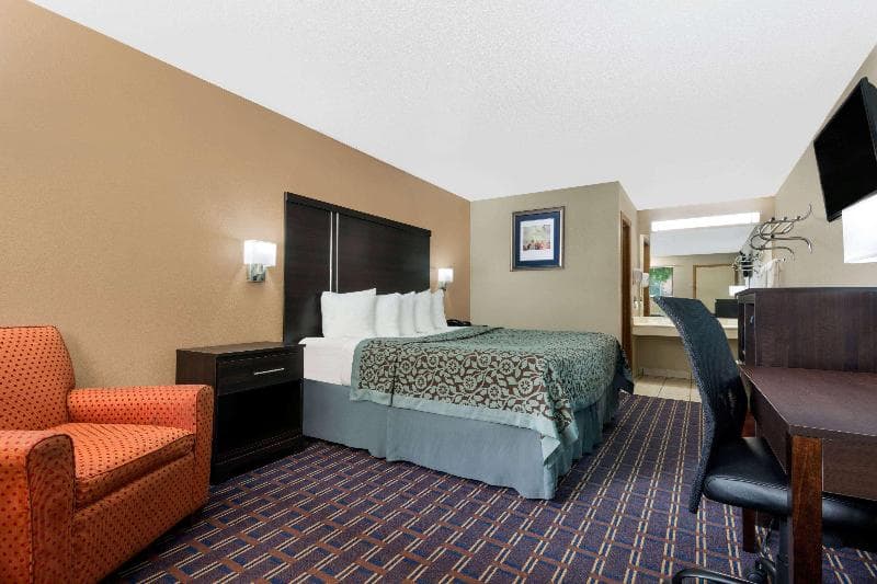 Days Inn By Wyndham Maumee/Toledo 4