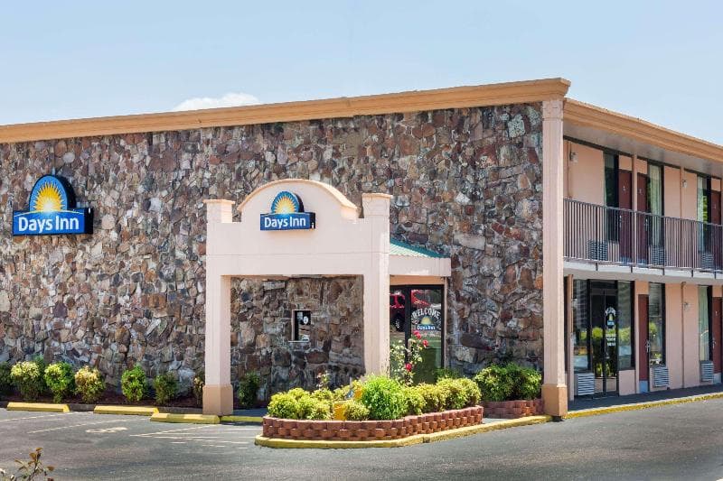 Days Inn By Wyndham Martin 5