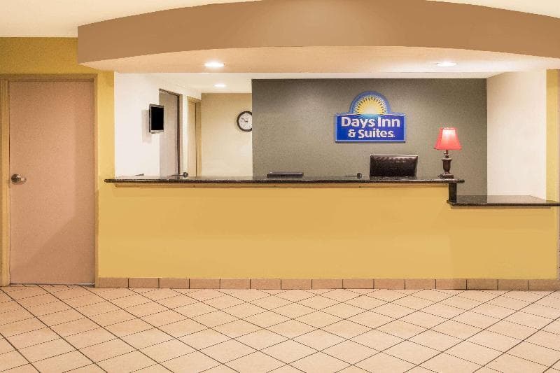 Days Inn & Suites by Wyndham Thibodaux 5