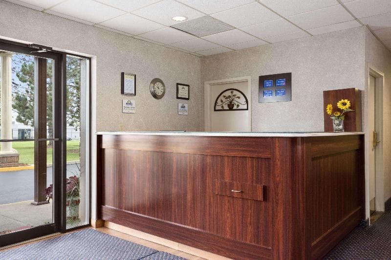 Days Inn by Wyndham Middletown 5
