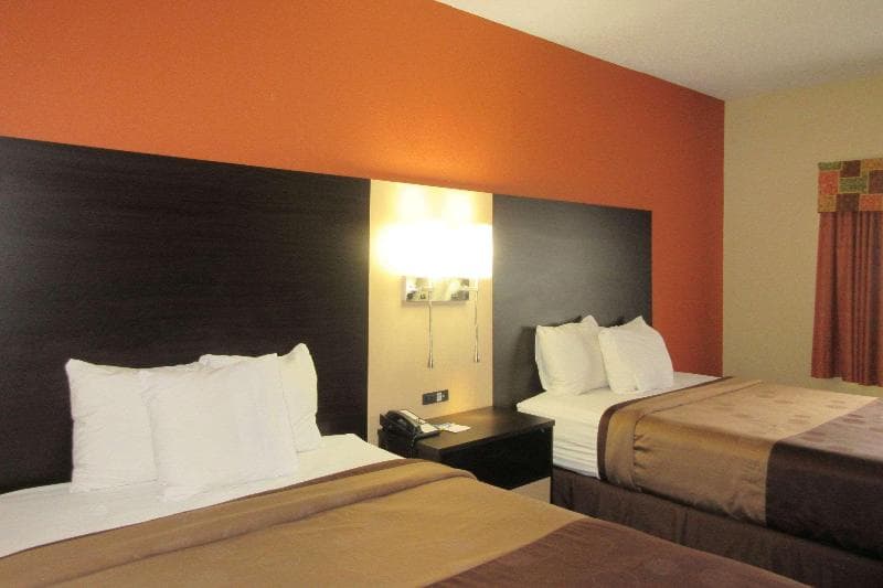 Quality Inn & Suites 5
