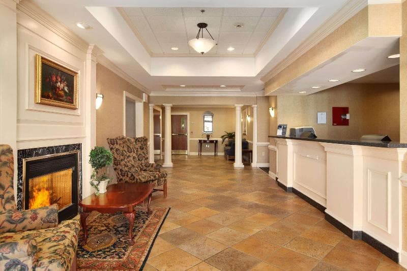 Days Inn By Wyndham Altavista 3