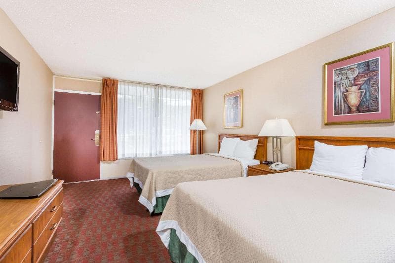 Days Inn by Wyndham Goldsboro main