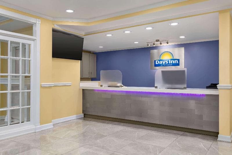 Days Inn by Wyndham Kingsland 5